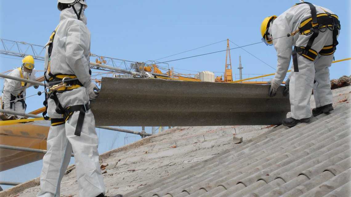 GDA DEMOLICIONES Y GESTION DE AMIANTO cover image