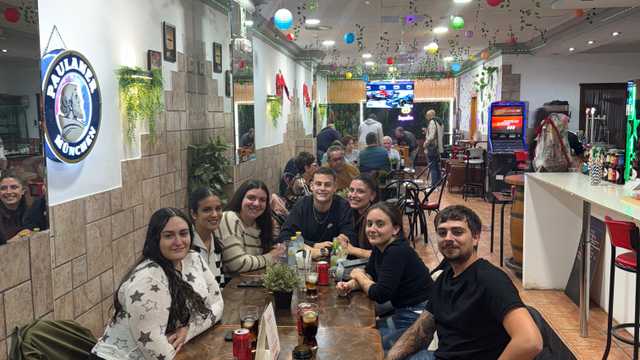 Camarero/a de Barra y Cocinero/a