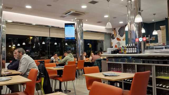 Camarero/a y Cocinero/a