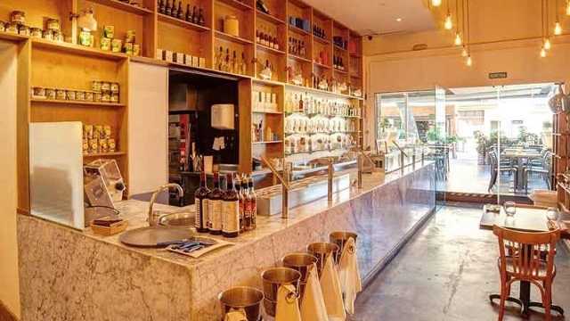 Ayudante de Camarero/a