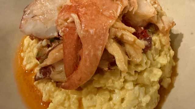 Camarero escanciador