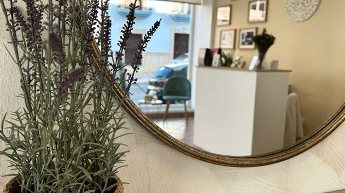 Kaizen salón de belleza cover image