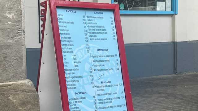 Cocinero/a y Ayudante/a de Cocina