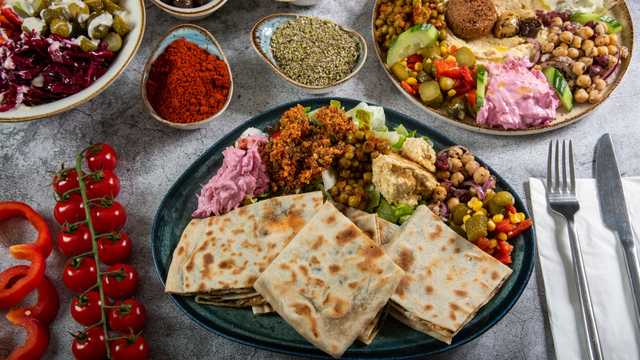 Barista and Waiter / Waitress