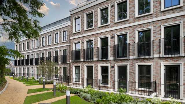 Cladding/Curtain Wall Installer