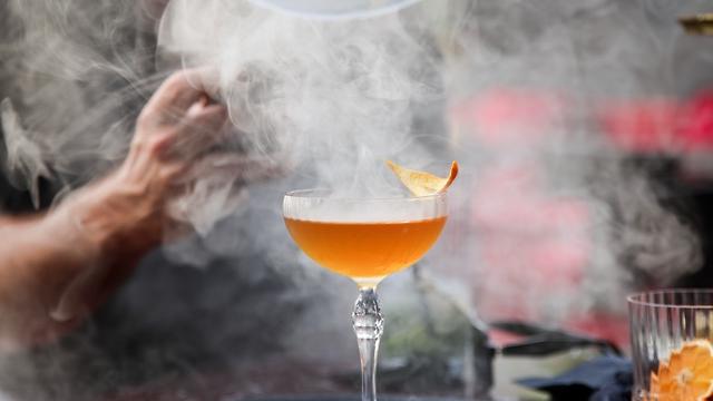 Barman / Barmaid