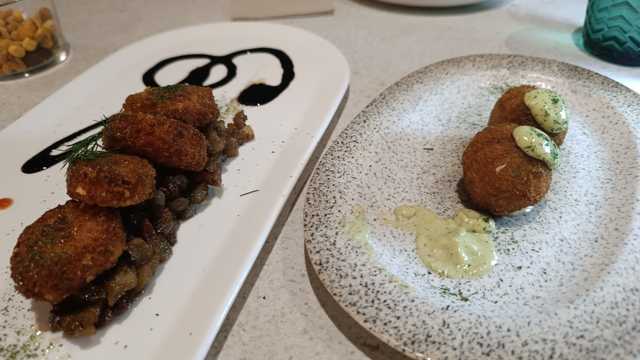 Cocinero/a y Ayudante/a de Cocina