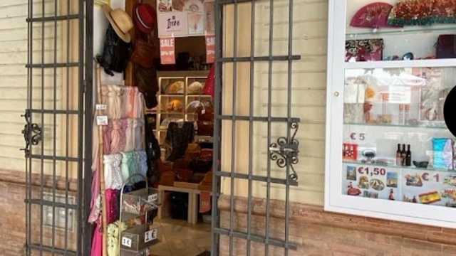 Dependiente/a de Tienda