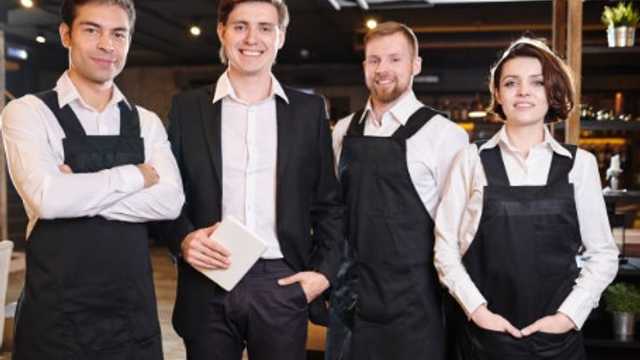 JEFE/A DE RANGO SENIOR – SERVICIO GASTRONÓMICO