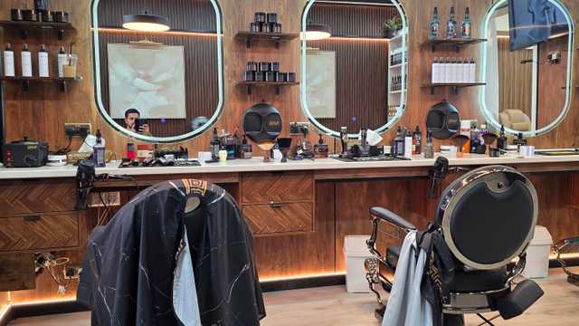 Barber wanted