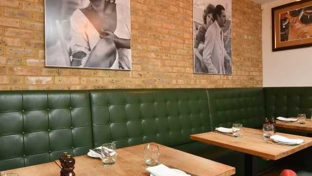 Waiter / Waitress