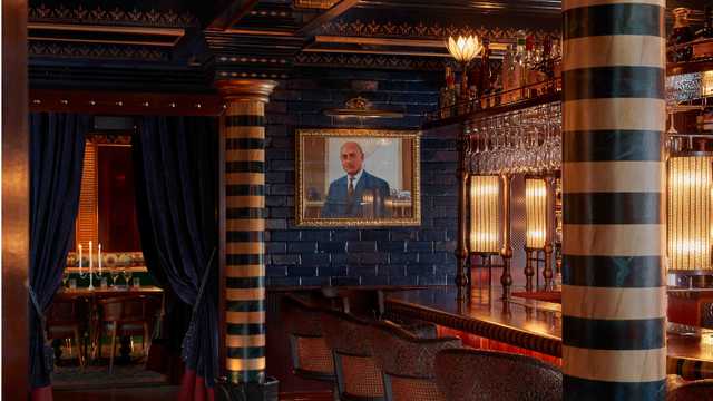 Head Waiter / Waitress