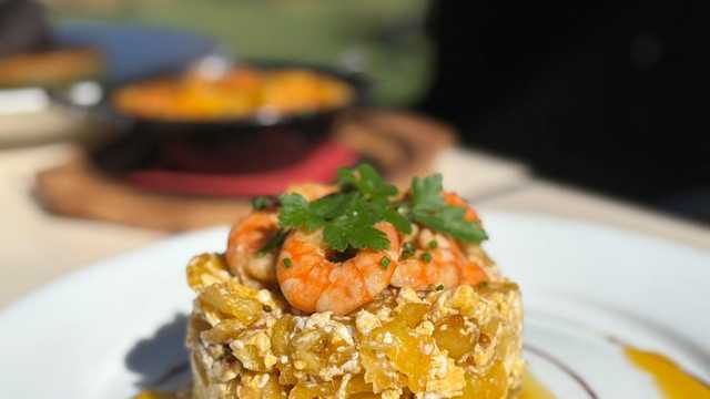 Camarero/a y Ayudante/a de Cocina