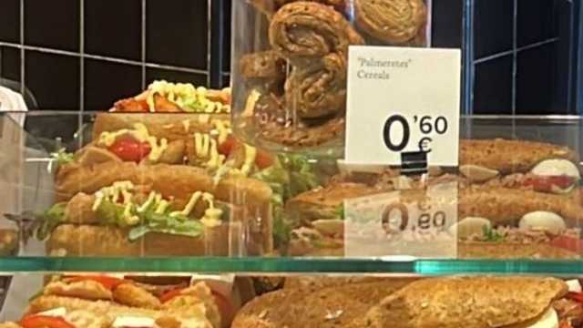 Personal limpieza panadería mañanas