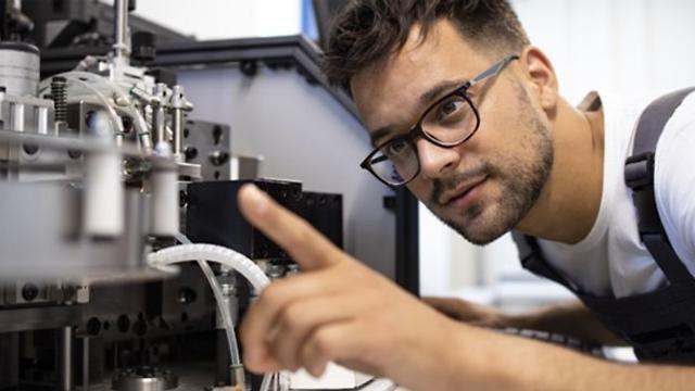Técnico/a de Fresado CNC