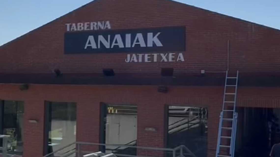 Anaiak taberna cover image