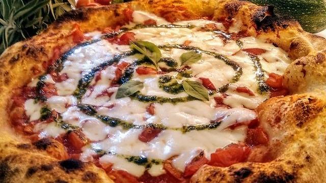 Ayudante/a de Pizzería