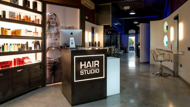 Oficial de Peluquería