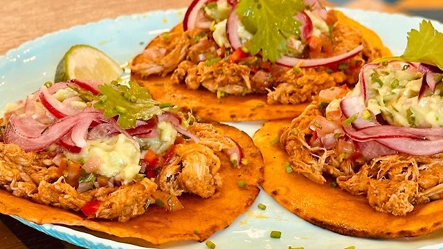 Cocinero desayunos y platos del dia