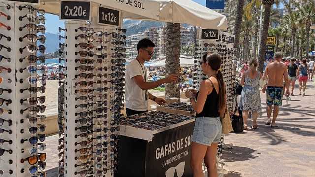 seasonal sale sunglasses