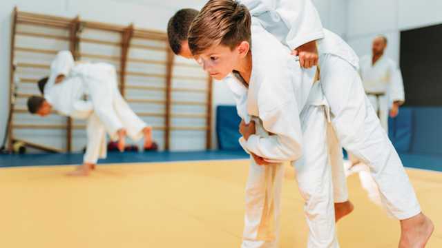 MONITOR/A DE JUDO CON NIÑOS - EXTRAESCOLARES 2025/2026