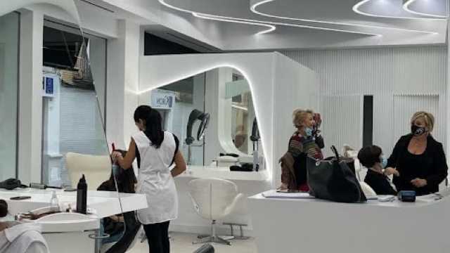 Esteticista manicurista