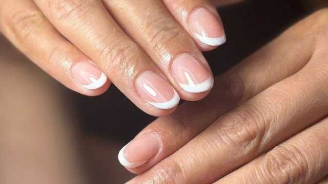 MANICURISTA CON EXPERIENCIA