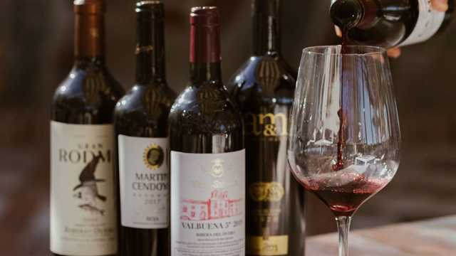 Sumiller/Sommelier