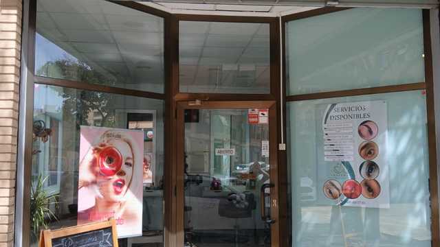 Oficial de Peluquería