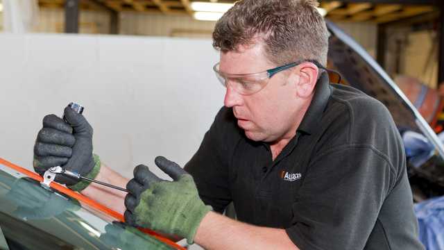 Automotive Glazing Trainers