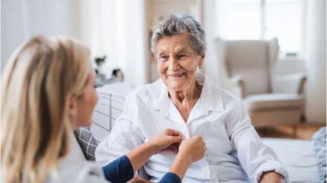 Cuidador/a INTERNO/A de Personas Mayores a domicilio