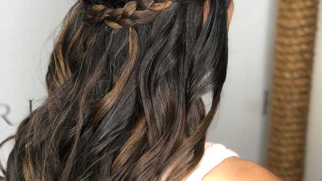 Hairdresser Assistant