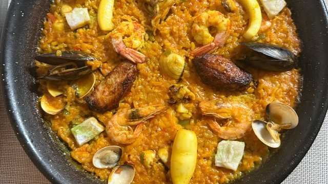 Ayudante de Cocinero Camarero y ayudante de camarera