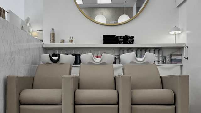 Oficial de Peluquería