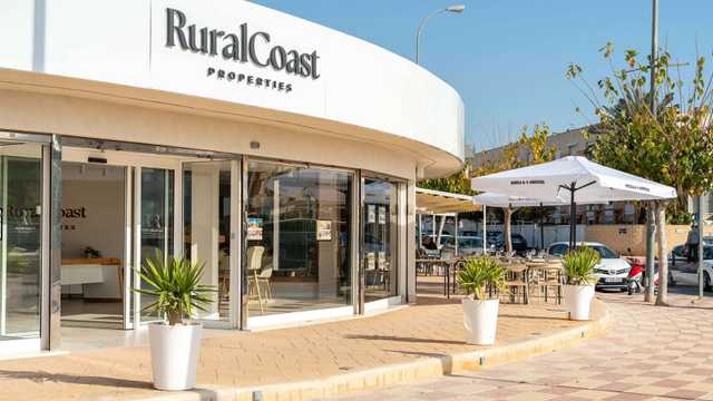 Comercial y Captador/a