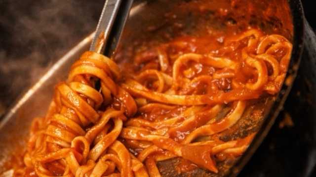 Cocinero/a y Ayudante/a de Cocina