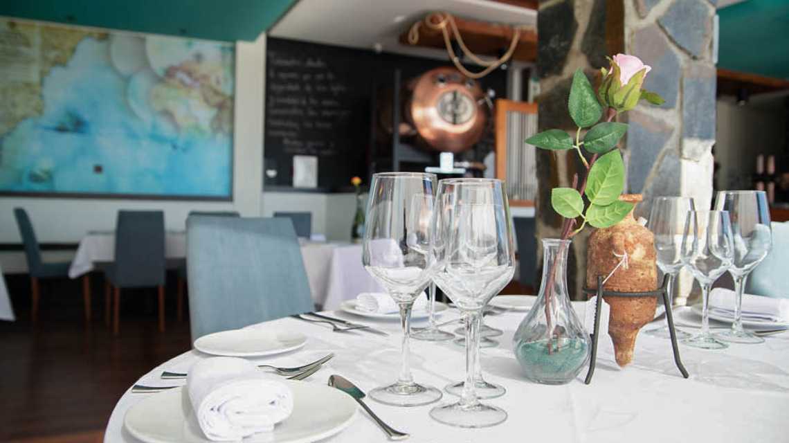 Restaurante 4 Nudos cover image