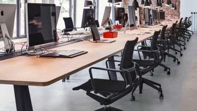 Recepción y asesoramiento de clientes