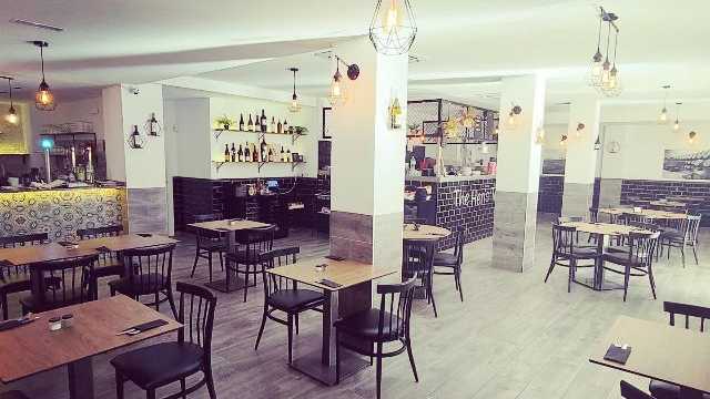 Barman / Barmaid