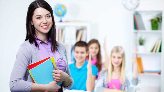 COORDINADOR/A DE IDIOMAS
