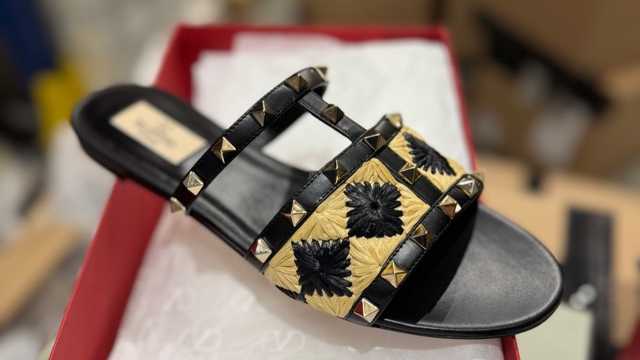 Administrativa con dotes comerciales