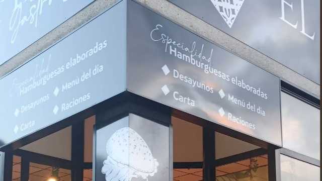Ayudante de cocina  -  Camarero/a