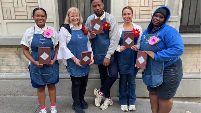 Chocolatier Assistant