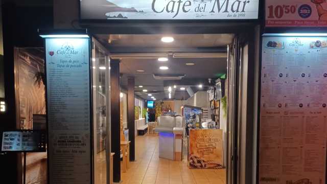 Camarero/a y Cocinero/a