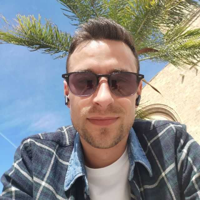 Candidate avatar