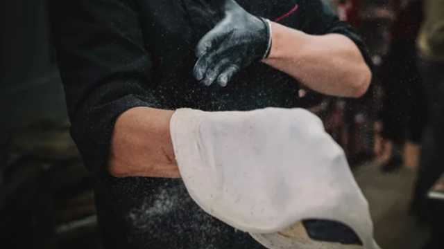 TERCER PIZZERO PARA RESTAURANTE DE PIZZAS ARTESANALES