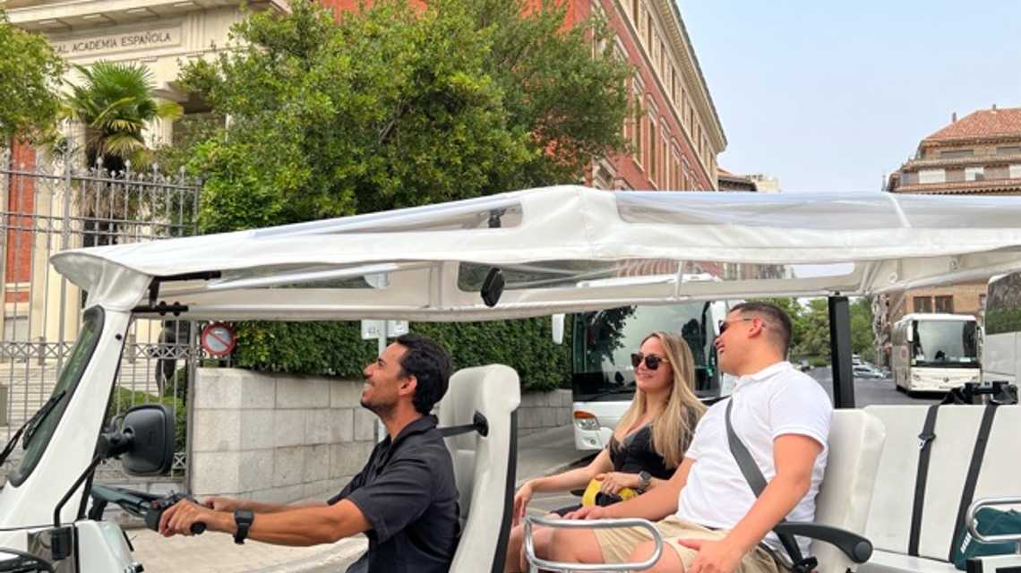 Tuk Tuk Madrid cover image