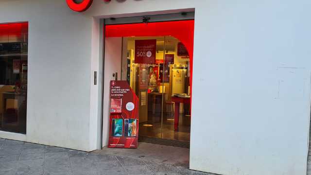 🚀 Comercial Tienda Vodafone | Fijo + Comisiones + Carrera Profesional