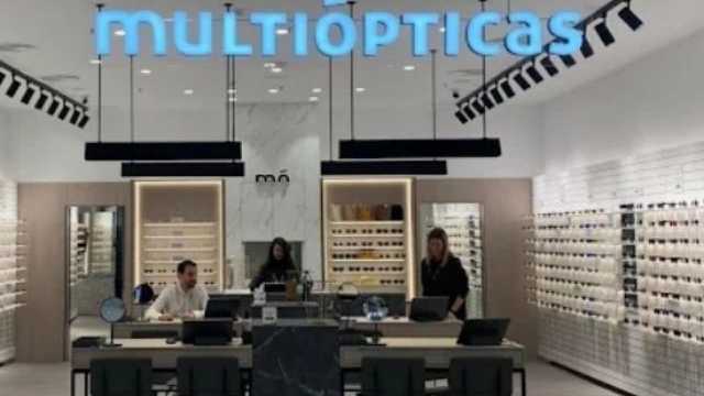 Comercial Venta gafas C.C. Plenilunio