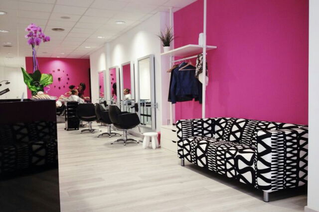 Ester R. avatar icon